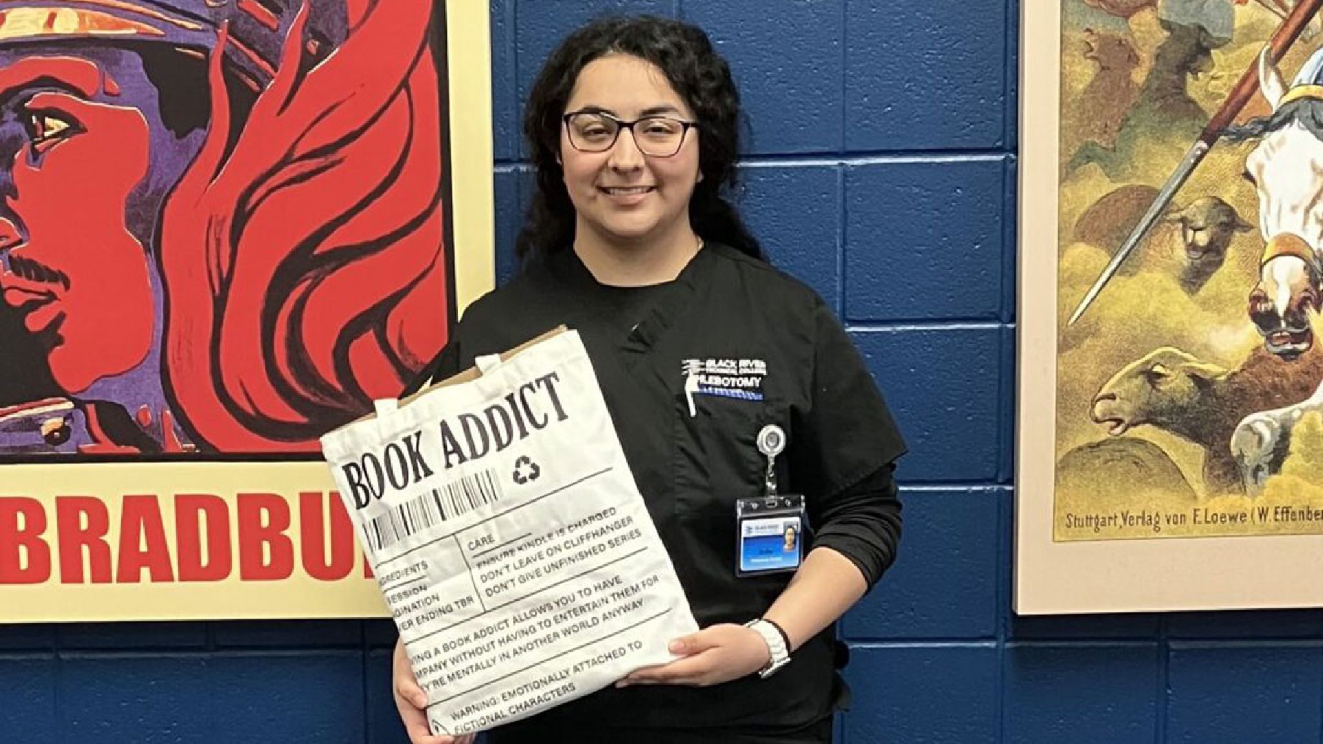 Dafne Vargas, “Blind Date with a Book” winner